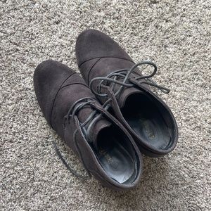 Dream Pairs Grey Wedge Booties